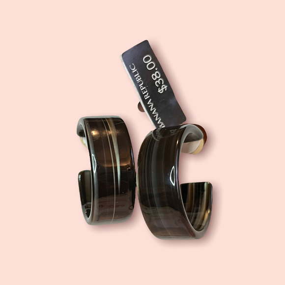 Banana Republic Jewelry - 4/$20 BANANA REPUBLIC NWT black w/ green stripes acrylic post hoop earrings